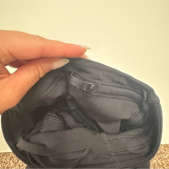 Lululemon black base pace high rise legging 28” size 2 - Picture 7 of 10